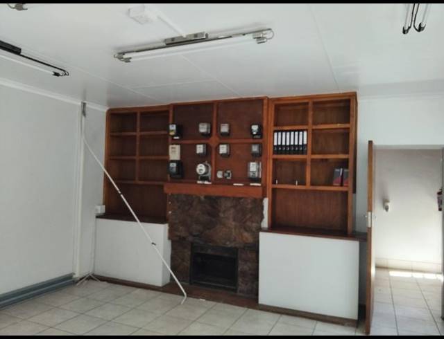 BUSINESS PROPERTY TO RENT IN MEYERSPARK